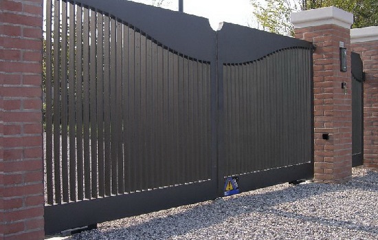 Купить новые ворота Абакан откатные в Великом Новгороде по цене от 84136 руб