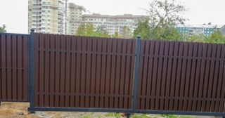 Купить распашные ворота из штакетника Великий Новгород, цена от 2788 руб.