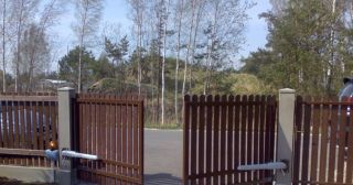 Купить распашные ворота из штакетника Великий Новгород, цена от 2788 руб.